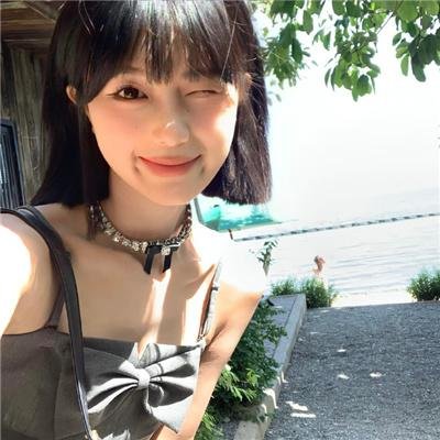 阳台前的夏天